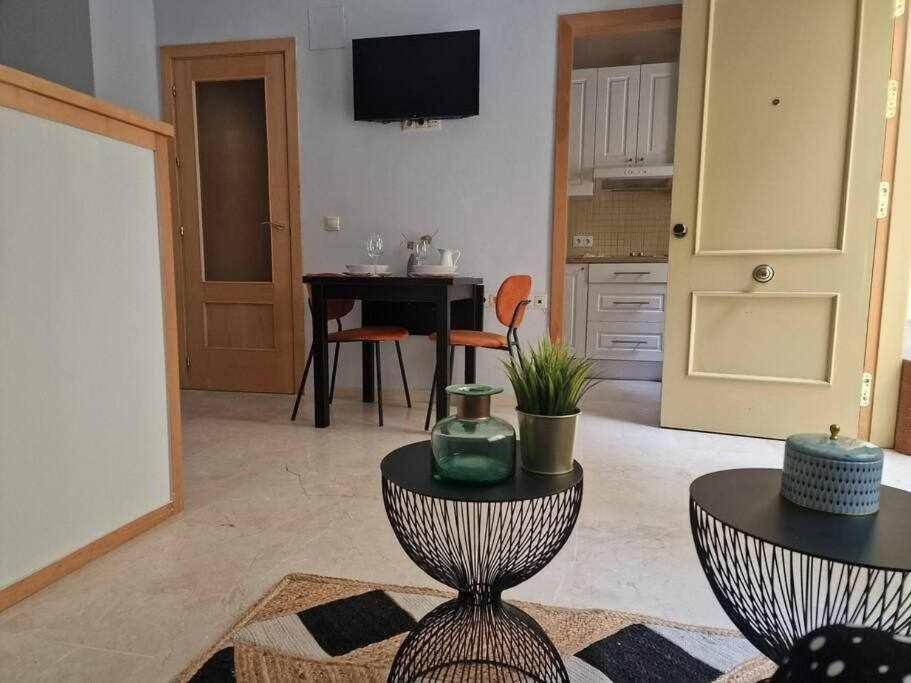 סביליה Isg Apartments Estudio En La Alameda מראה חיצוני תמונה